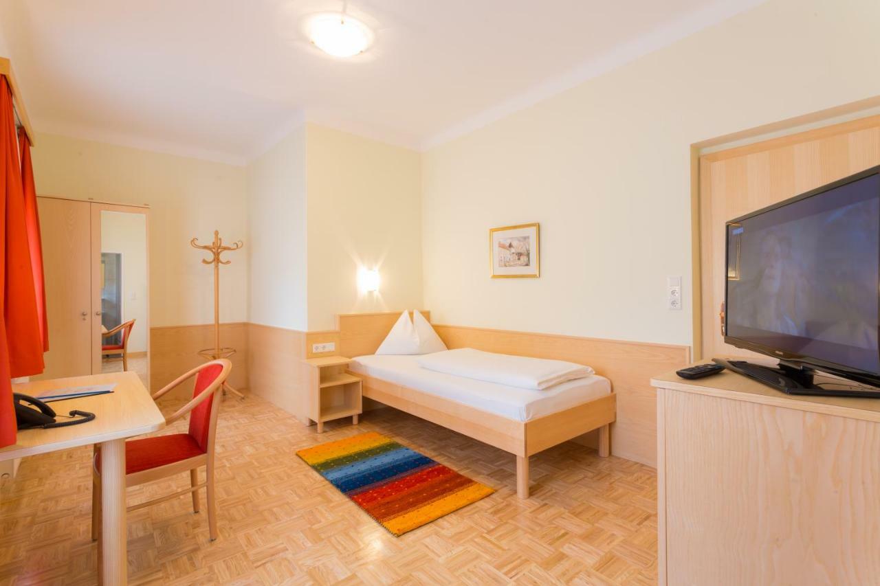 Hotel Kindler 2,0 Self-Check-In Leoben  Exterior photo